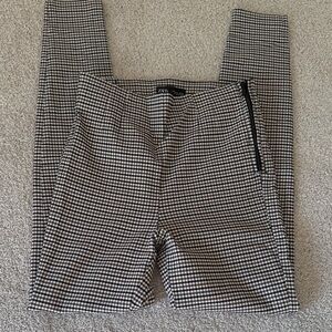 Zara Women's Black and Brown tweed style skinny Pants